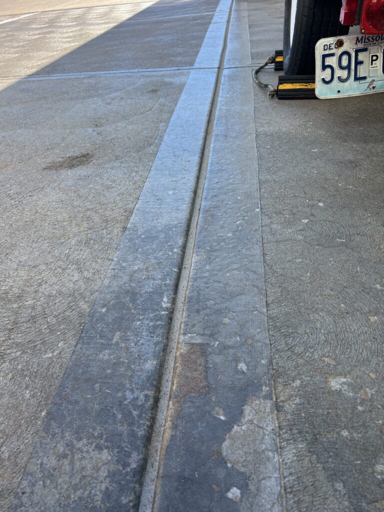 Caulk 4